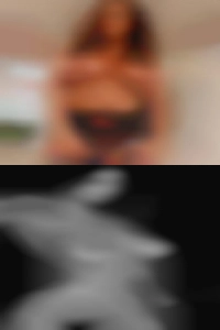 Swingers fully naked around town FL.
